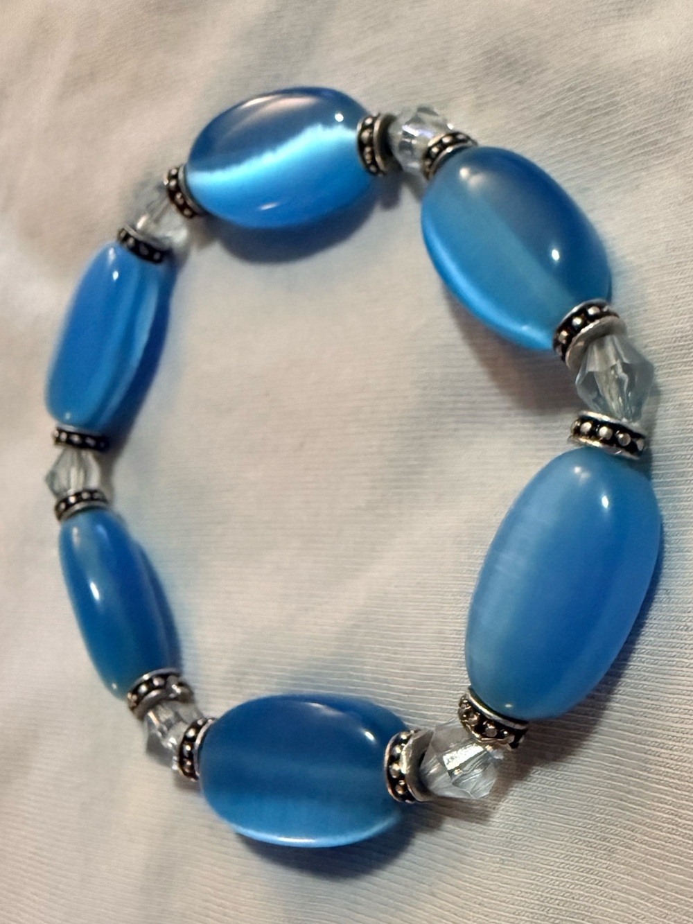 Blue Cats Eye Oval Glass Beaded Stretch Bracelet, No Clasp, Silver-Tone Spacers